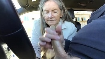 granny blowjob in car - cum