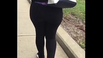 vouyer thick big bubble butt booty classmate candid ass jiggling while walking