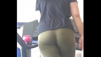White Hottie With Jiggle In Green Leggings Working Out
