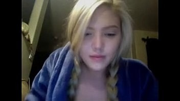 Blonde Teen on Cam - thesexycamgirls.com