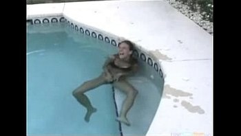 Amateur Teen Taped Masturbating In The Swimming Pool - Free Videos Adult Sex Tube - NONK Tube