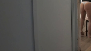 PERVERTED SON CAUGHT STEPMOM FUCKING A DILDO, SECRETLY WATCHES HER AND MASTURBATES
