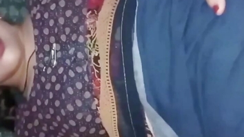 Newly married woman had sex with her husband for the first time and broke her seal