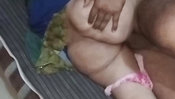 Uncut viral MMS of Indian hot girl roshini bhabhi in hindi voice,