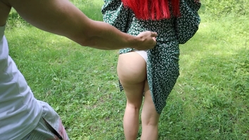 A young milf in the forest got so carried away with the phone, that she allowed herself to be fucked in the ass