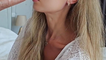 Stepmom Squirts When Asshole Has Maximum Friction