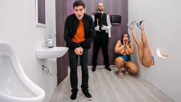 Gloryholes Gone Wild Video With Jordi El Nino Polla, Sofia Lee, Josephine Jackson - Brazzers