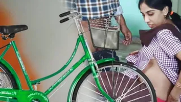 Hot Indian School Lovers Enjoying Sex in Winter Sex