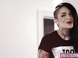 Emo slut loves banging fat bitch with a strapon from behind